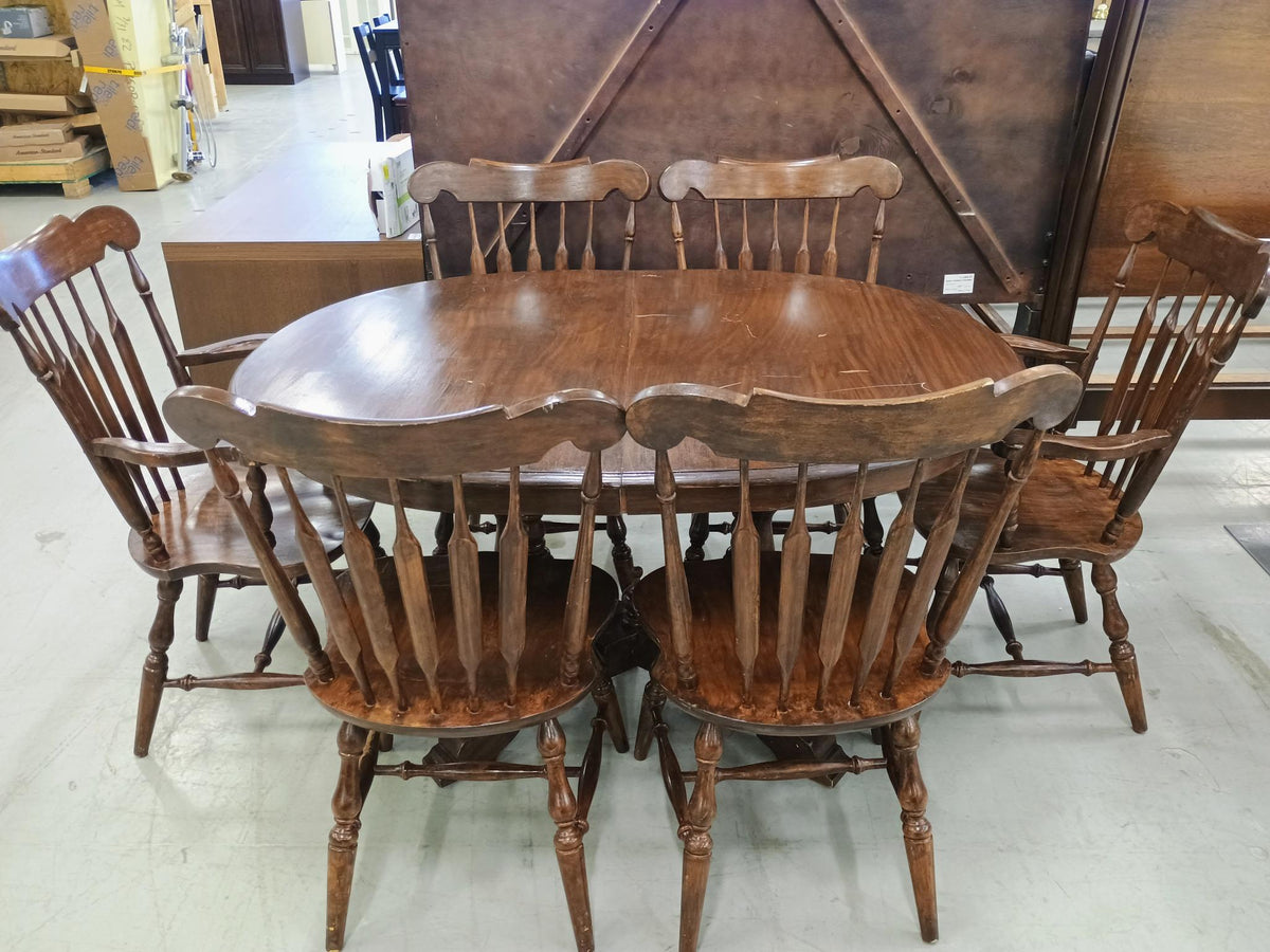 Oval Wooden Table with 6 Chairs - 64 in x 31 in