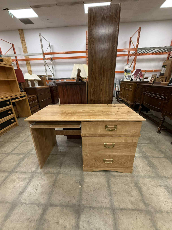 Light Colored Wooden Oak Desk