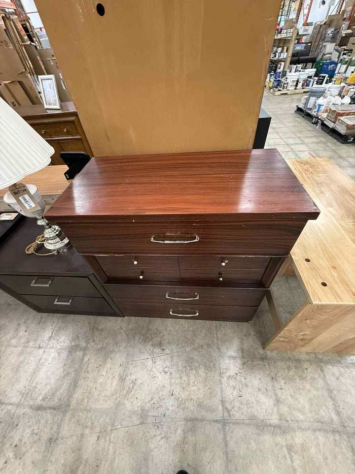 Mahogany Finish Chest of Drawers