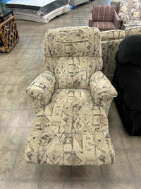 Pinecone Print Pattern Reclining Chair