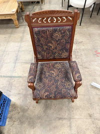 Traditional Style Rocking Chair