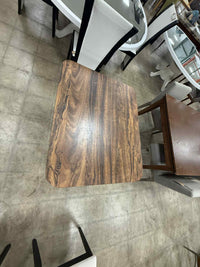 Square-Shaped table with Metal Legs