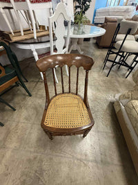 Oval Shaped 5-Piece Dining Set