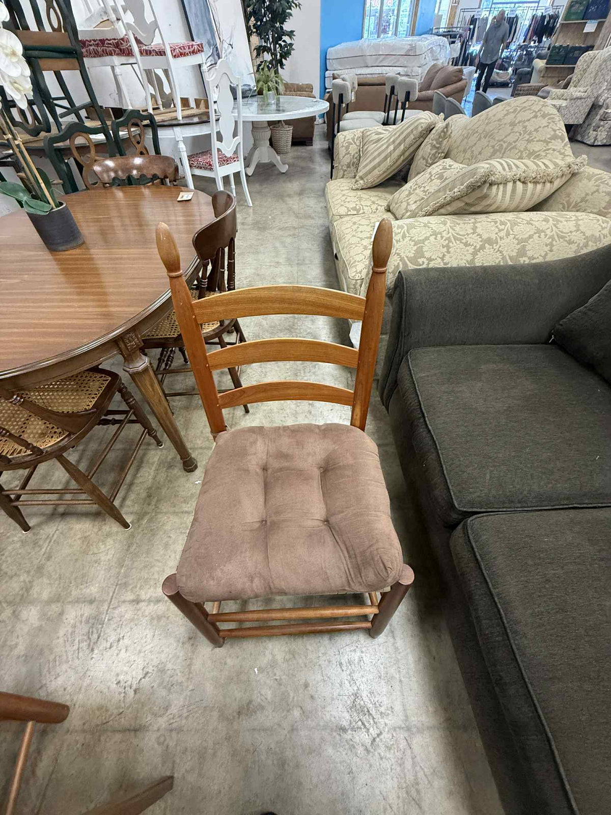 Wooden 5-Piece Dining Set with 2 Leaves