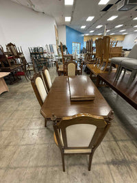 Classic Style 5-Piece Dining Set with 2 Leaves