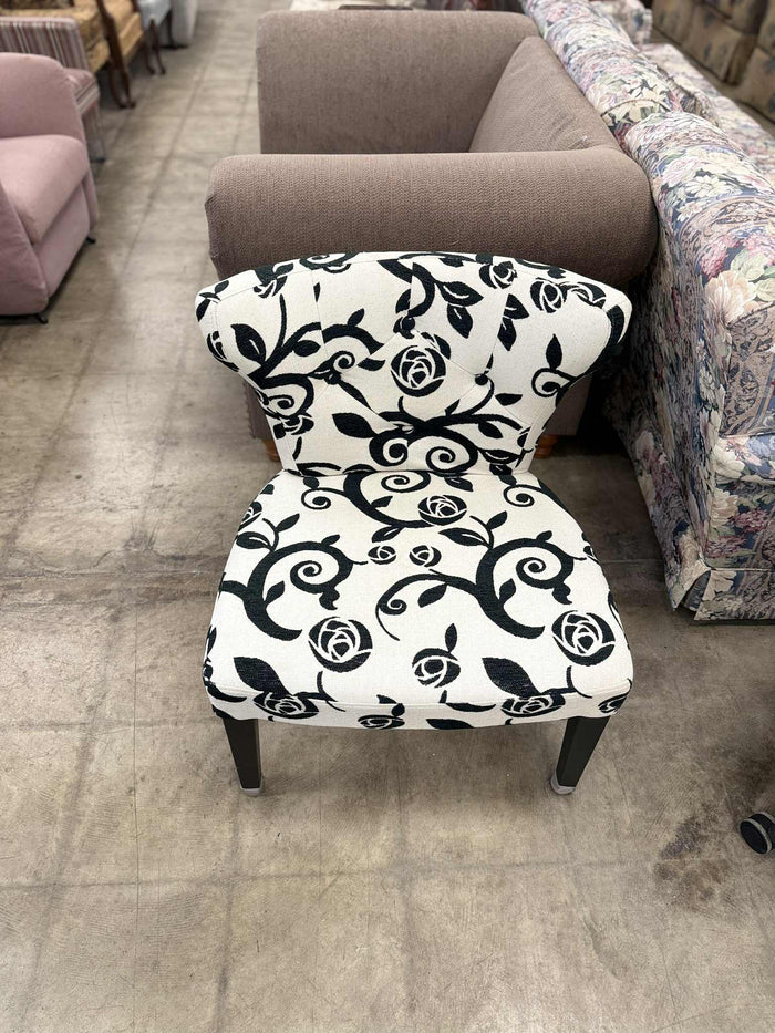 Black and White Floral Slipper Chair