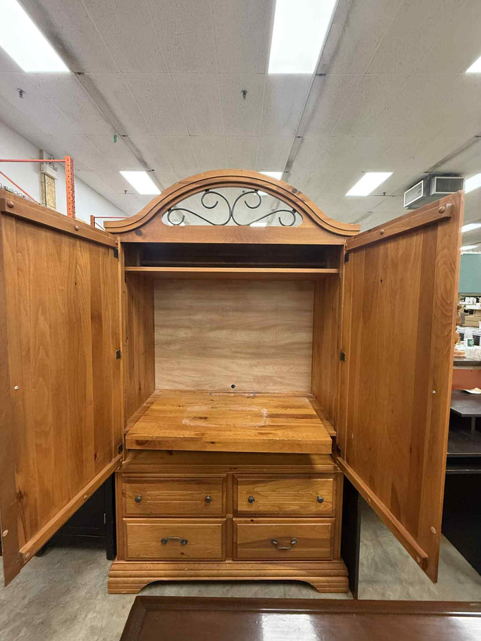 Brown Solid Wooden Oak Armoire