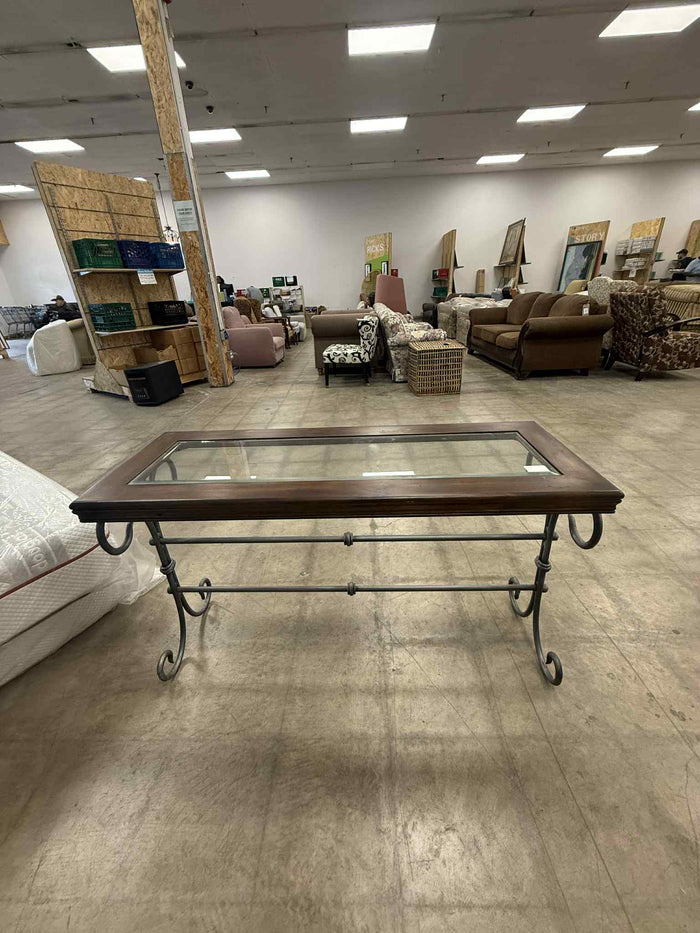 Traditional Style Console Table