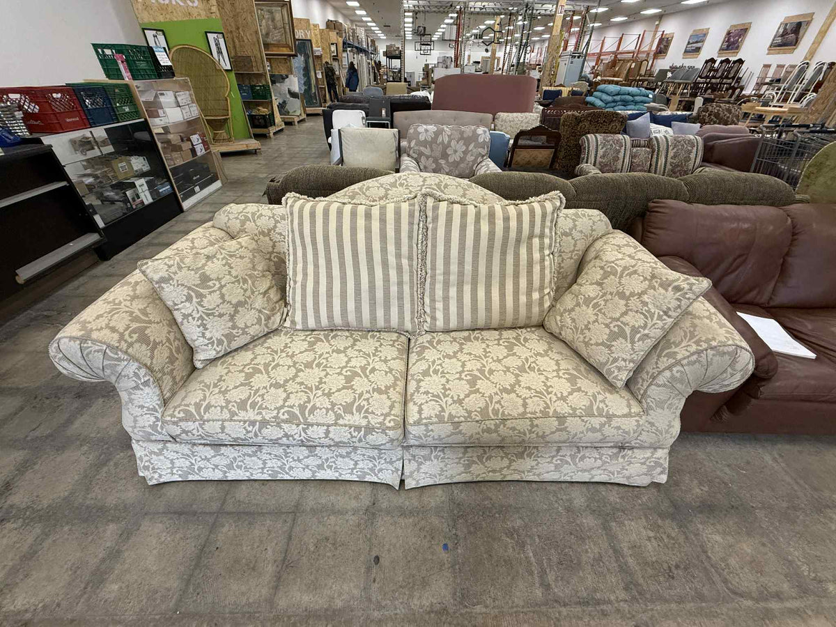 Traditional Style Skirted Base Sofa