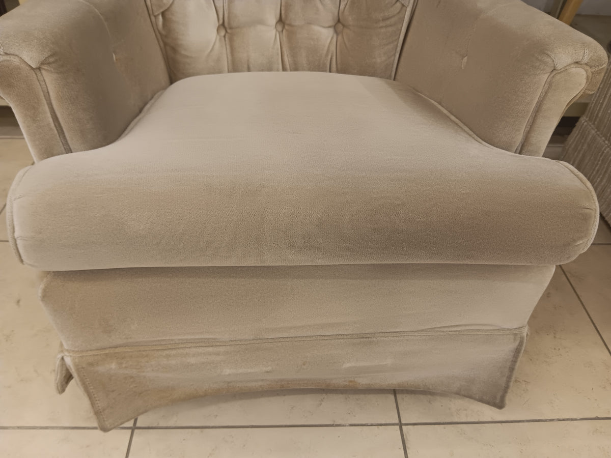 Tufted Velvet Armchair