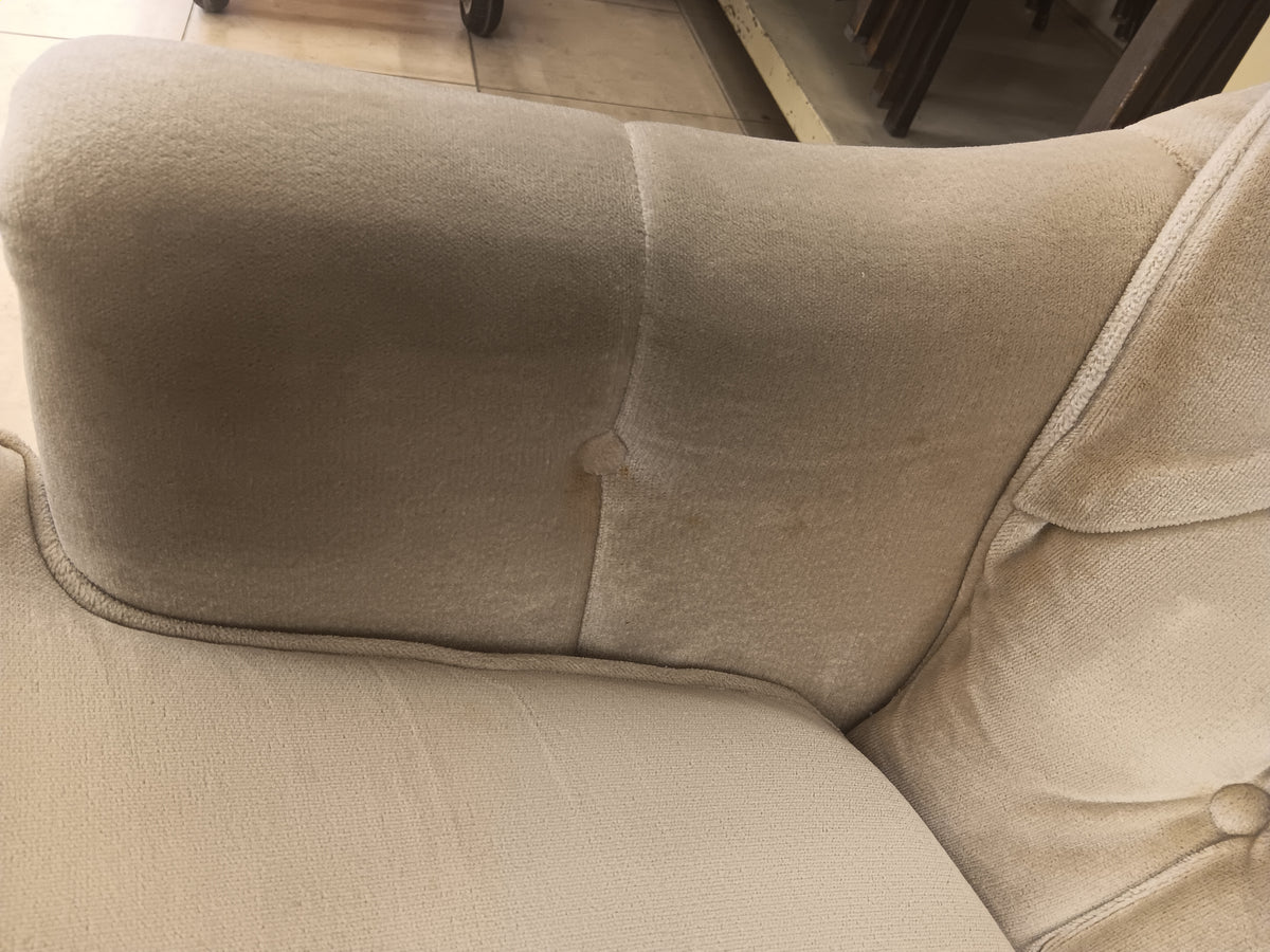 Tufted Velvet Armchair