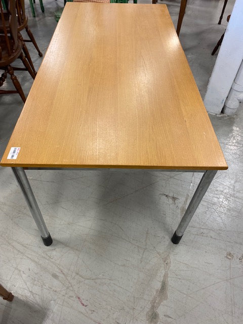 Scandinavian Style Dining Table with Metal Legs