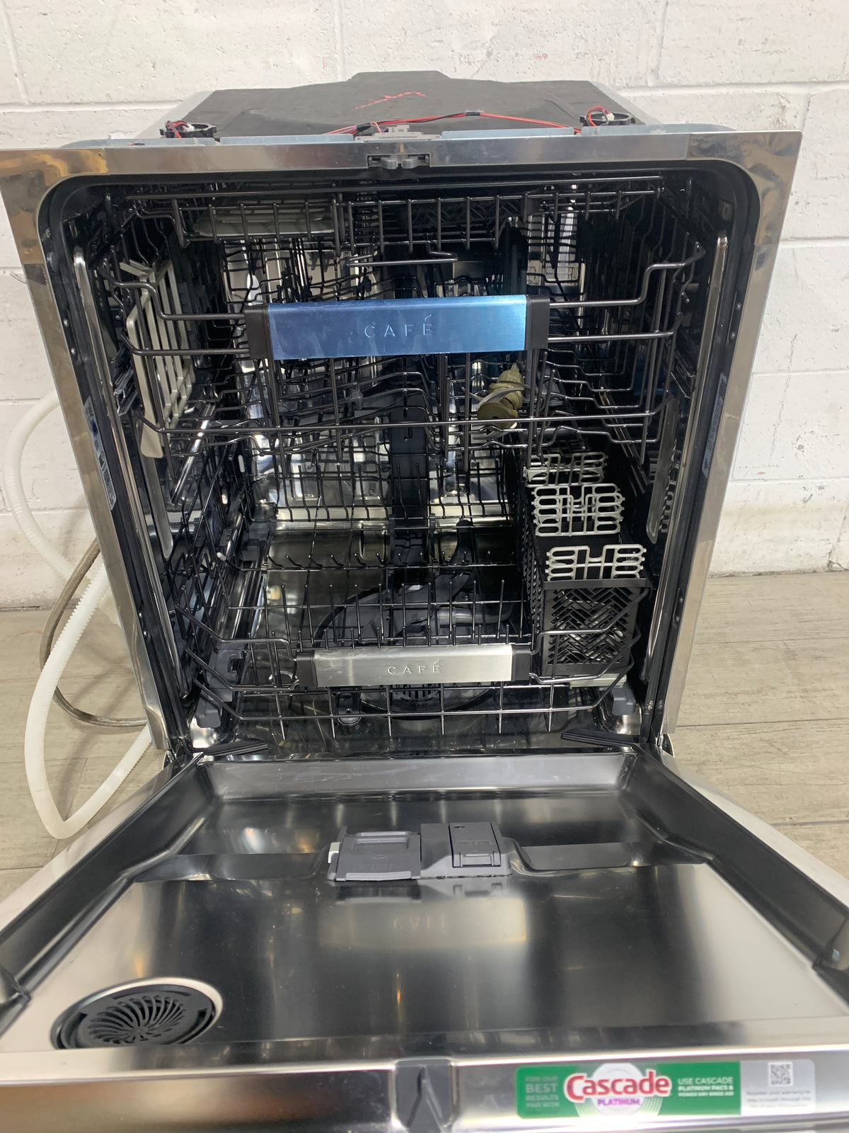 Cafe Dishwasher