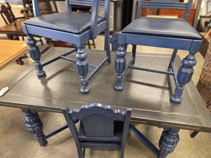 Unique Dining Set in Dark Blue settings
