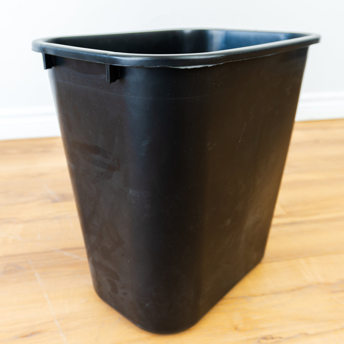 Office Trash Can 7 Gallon 14" x 15" - Black