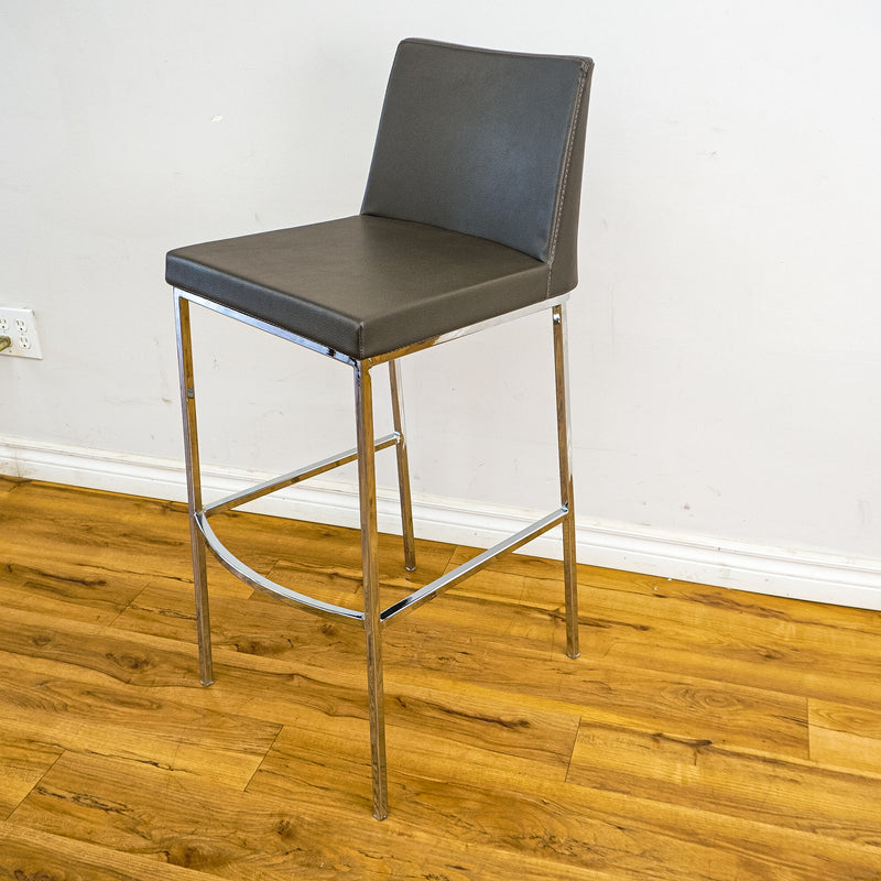 15.75-Inch W Gray Upholstered Chrome Bar Stool with Footrest