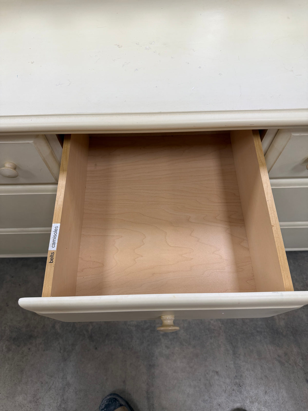 Cream-Coloured 9-Drawer Dresser with Mirror