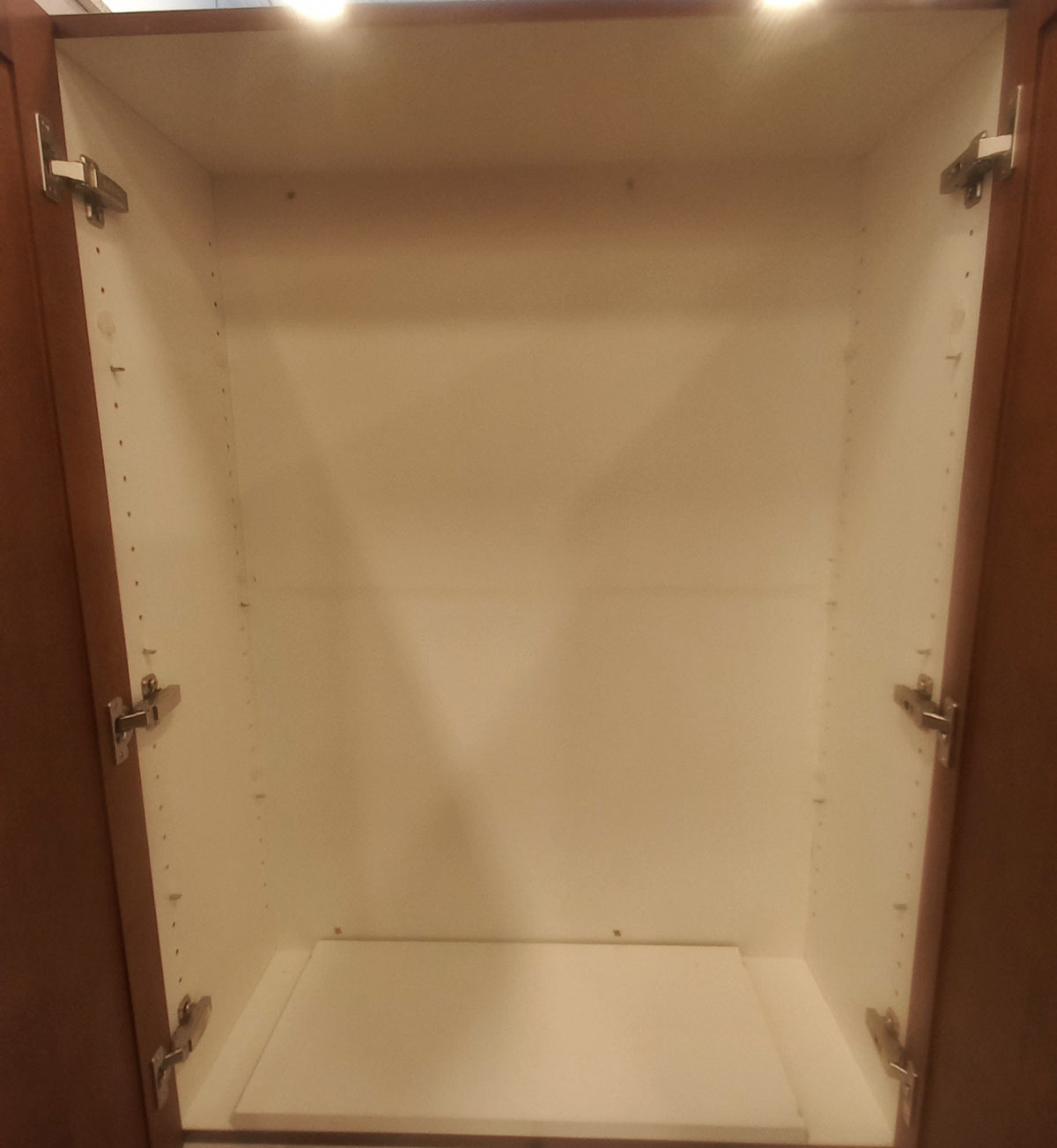 Set of 15 Kitchen Cabinets in Light Brown
