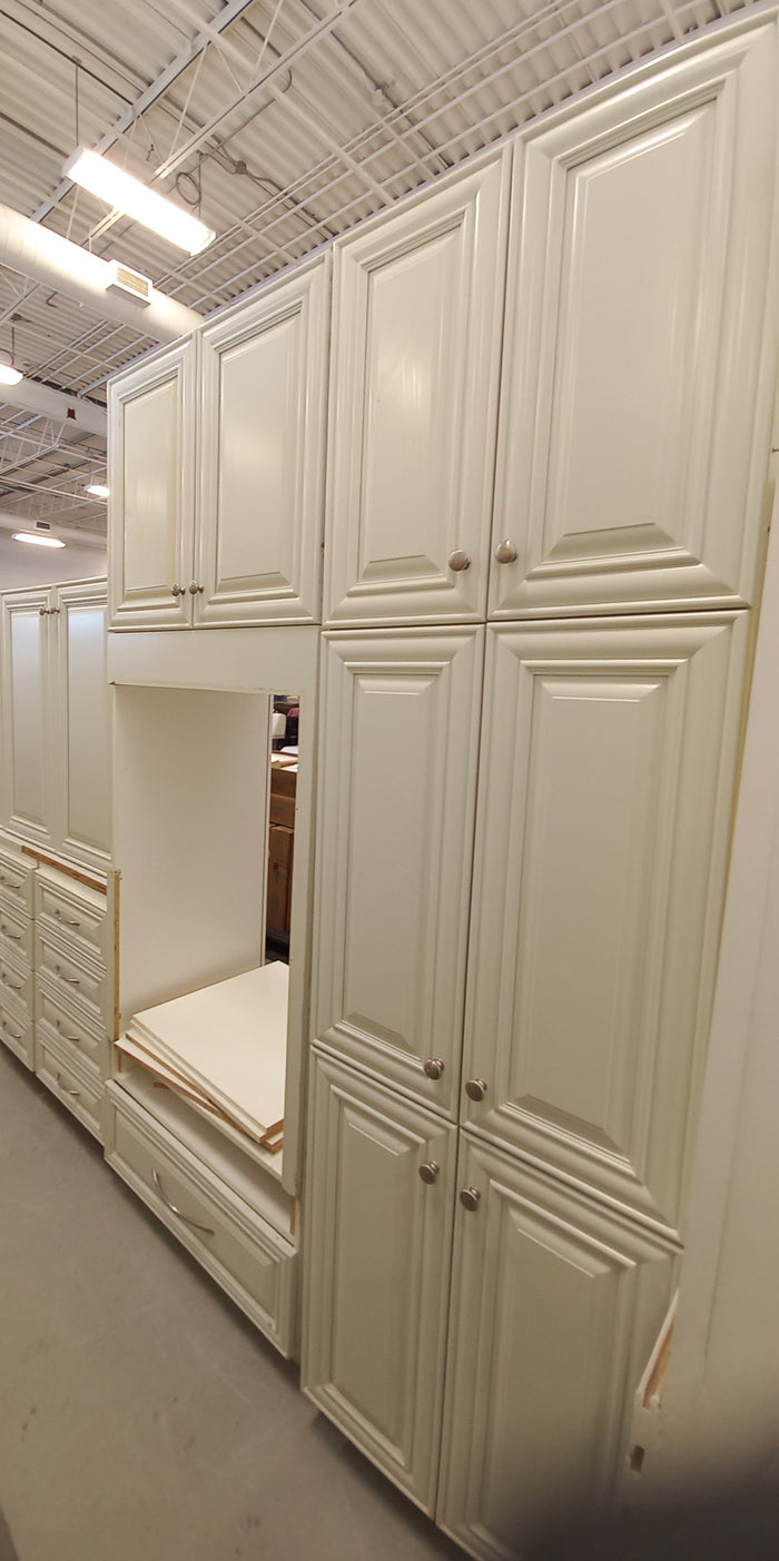 17 Piece Cabinet Cream Kitchen Set