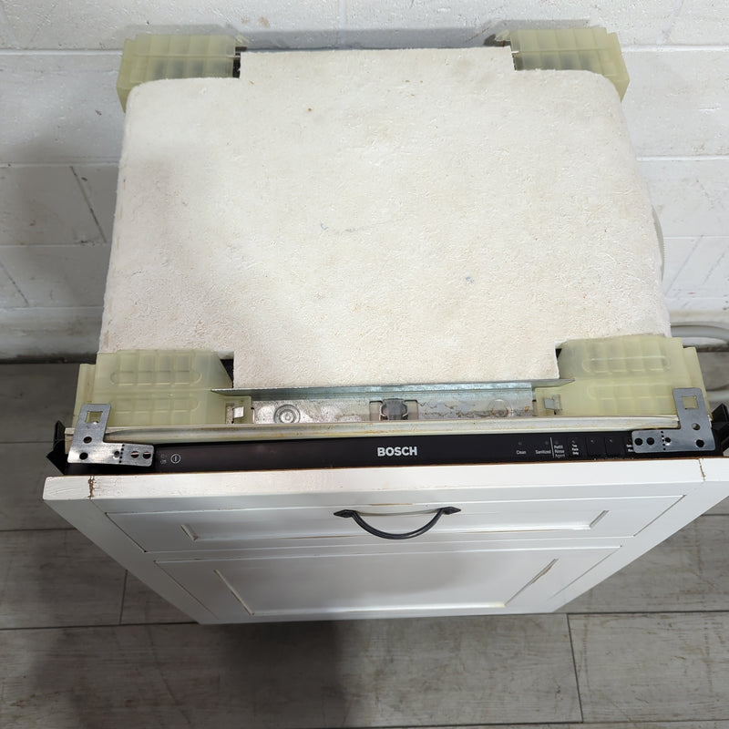 24"W Bosch Diswasher w/ White Front Panel