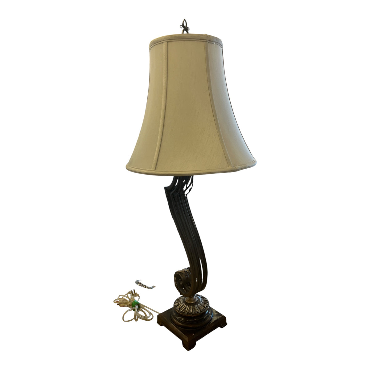 Traditional Table Lamps w/ Beige Lamp Shades (Set of 2)
