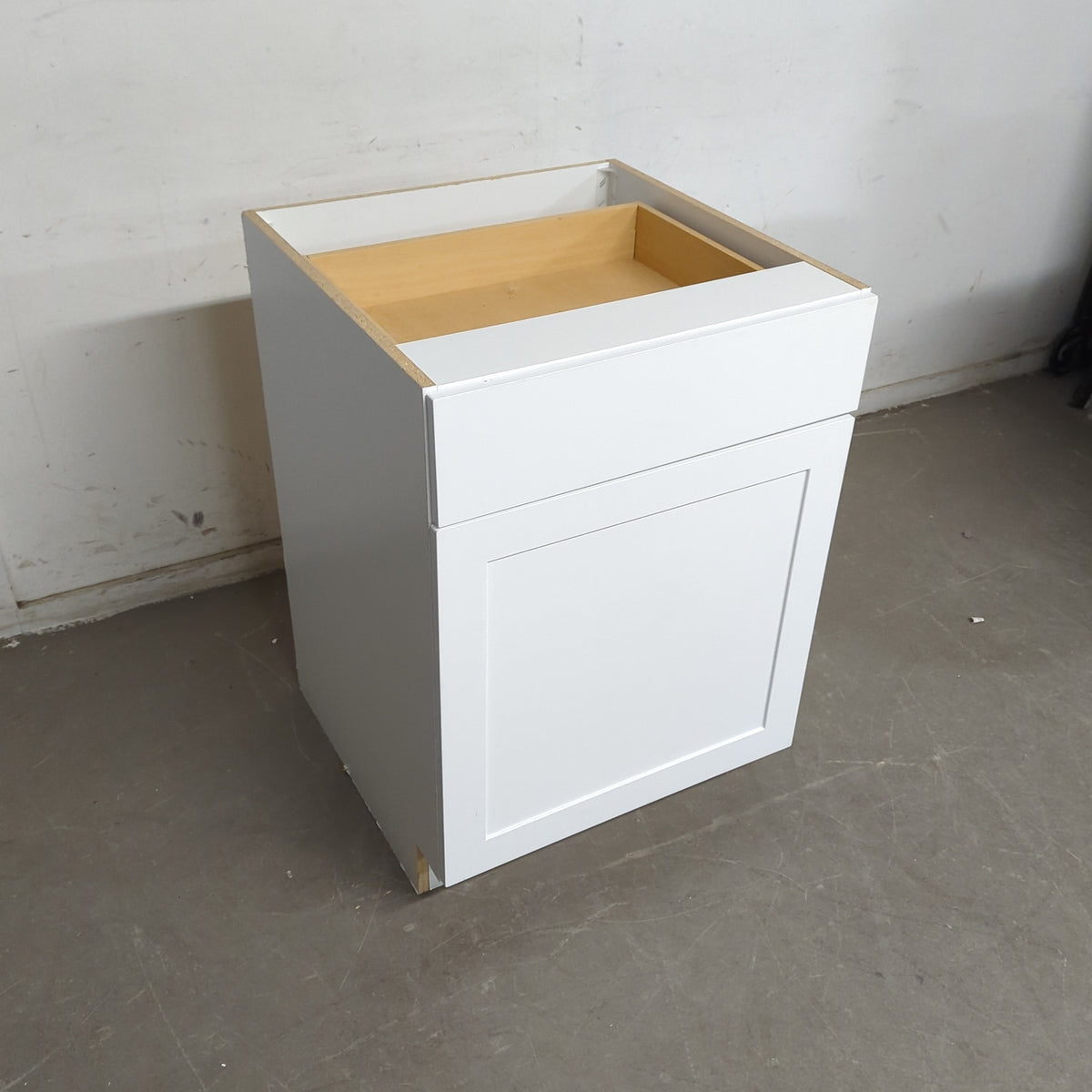 24.5"W White Kitchen Cabinet