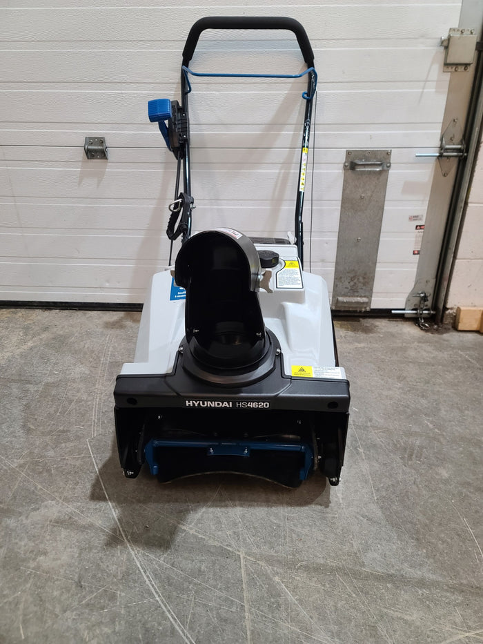 Hyundai 18-inch 99cc Single-Stage Gas Powered Snow Blower
