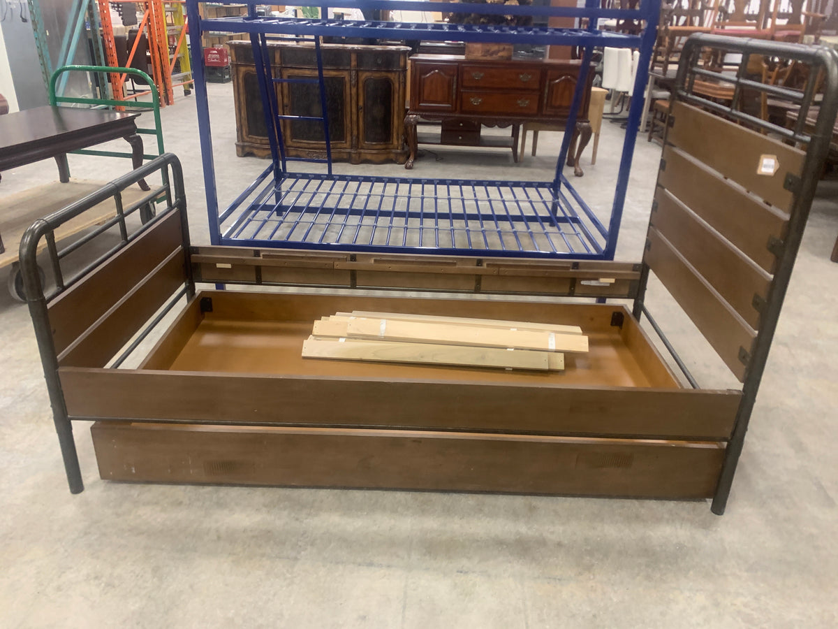 Pottery Barn Owen Twin Bed