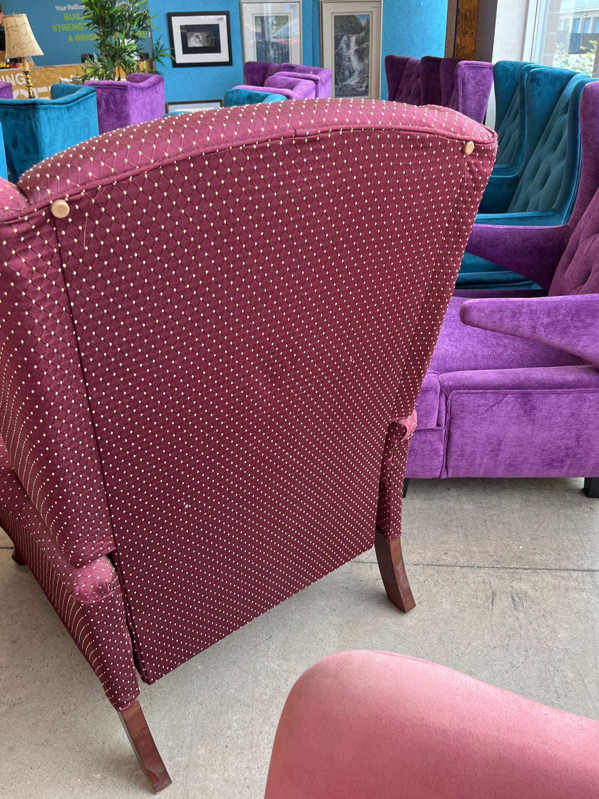 32"W Recliner Armchair in Burgundy
