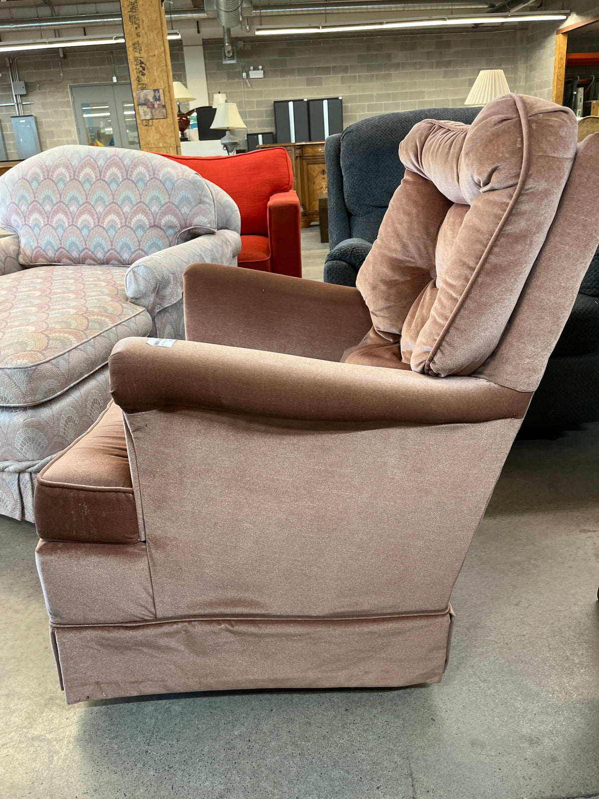 26" Dusty Rose Velour Lounge Chair