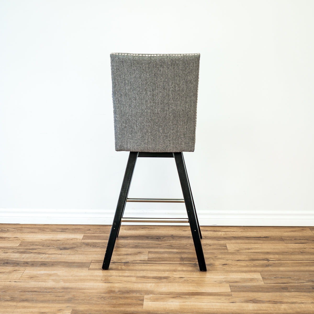 Upholstered Linen Swivel Counter Height Barstool in Grey