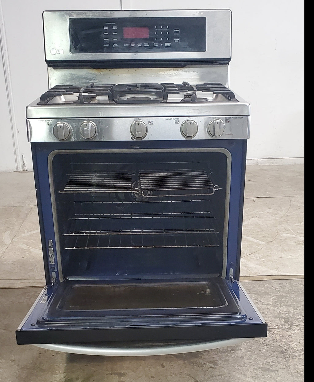 30'W LG Gas Stove
