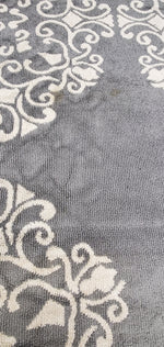 78''x102'' Grey Pattern Rug