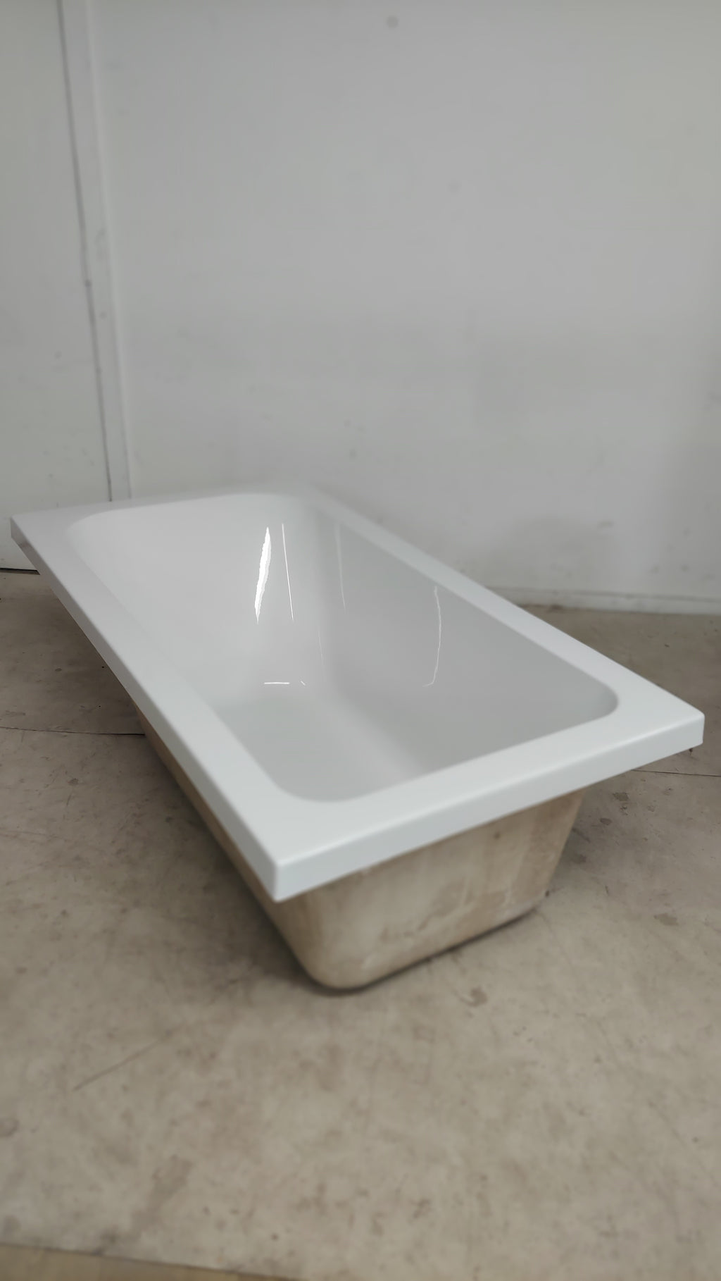 65.25" x 35.25" White Bathtub