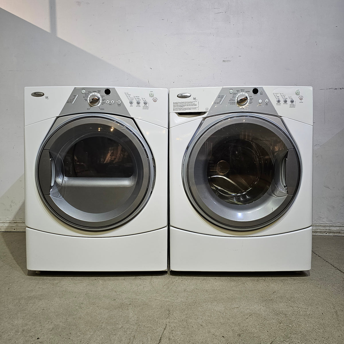 Whirlpool Duet Washer & Dryer Set