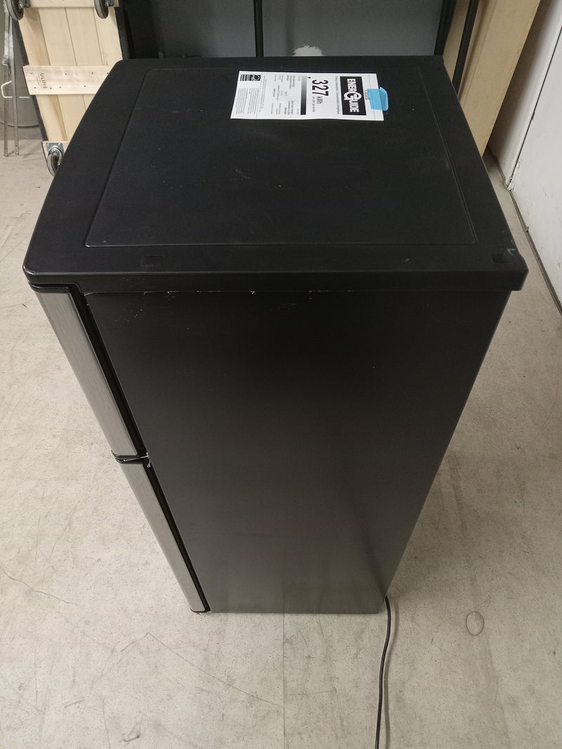 19"W Magic Chef Two Door Refrigerator