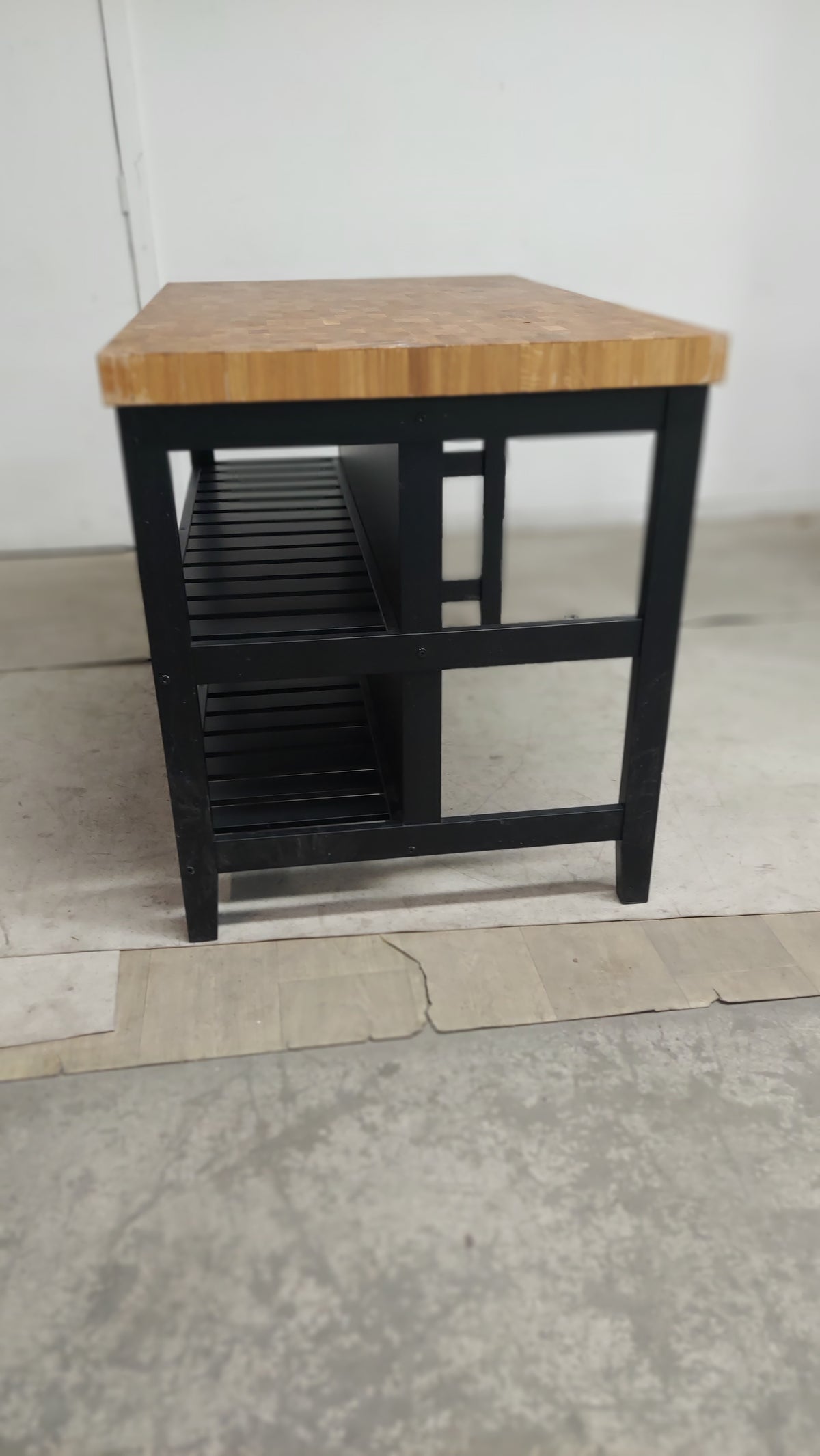 49.5" Vadholma Kitchen Island With Rack