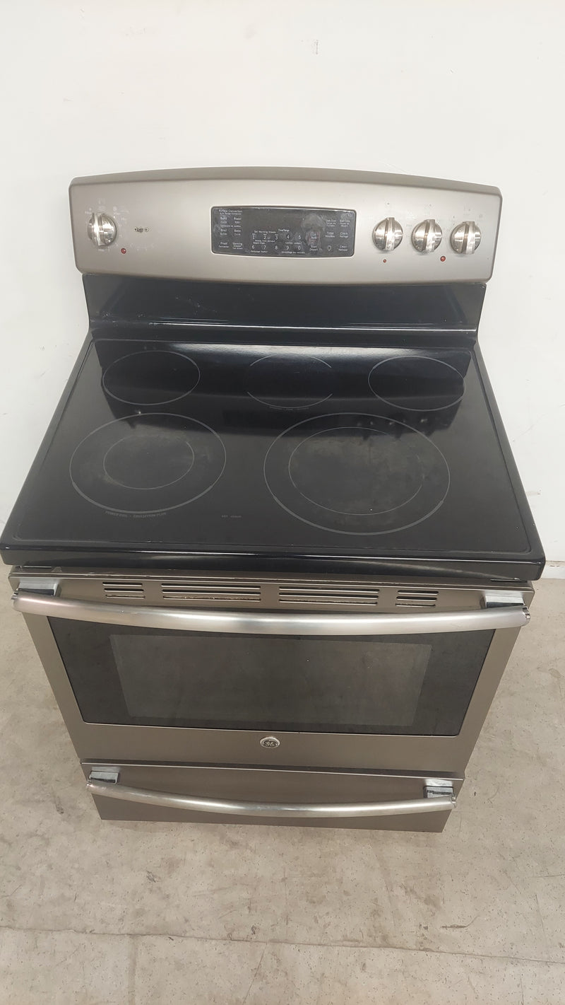 30"W GE Electric Stove