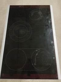 31"W Bosch Black Electric Cooktop