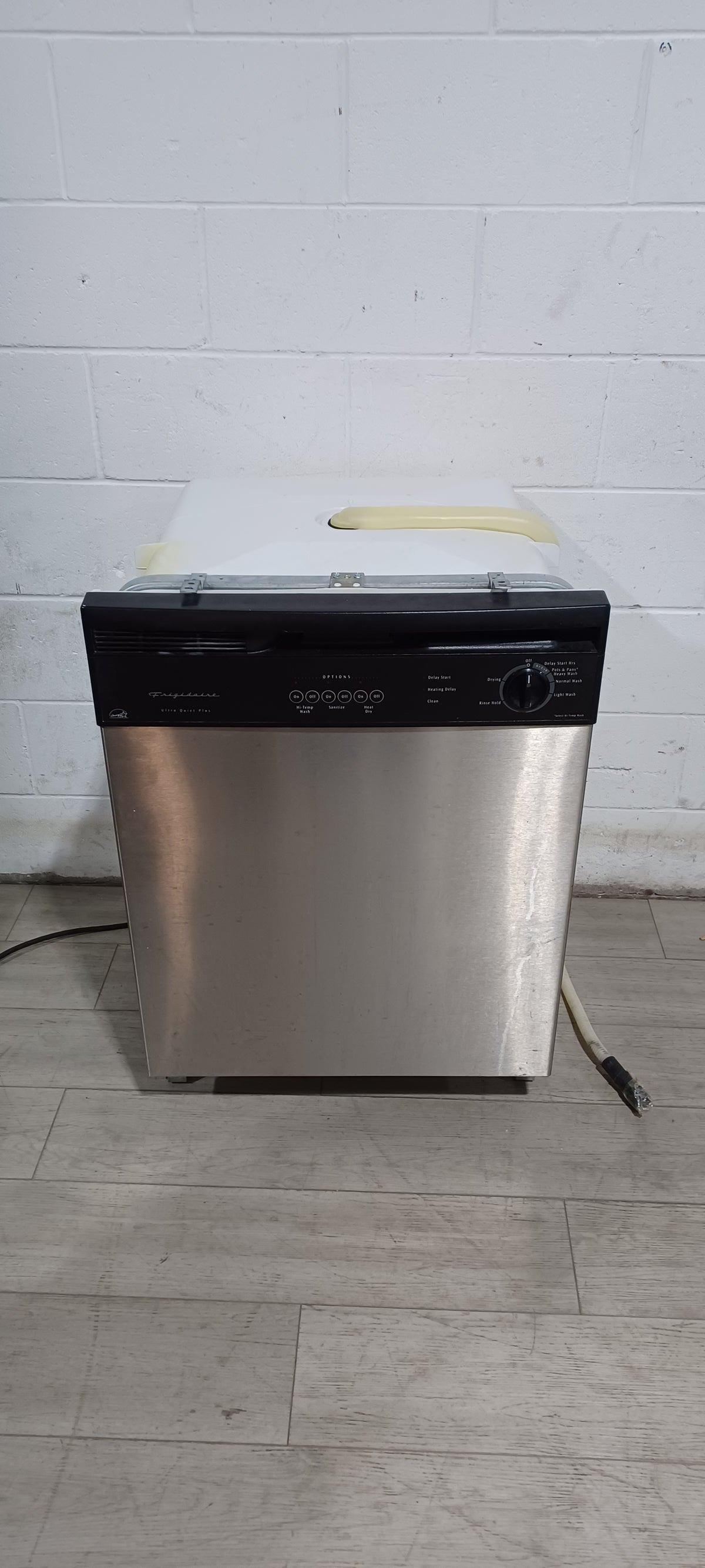Frigidaire Dishwasher