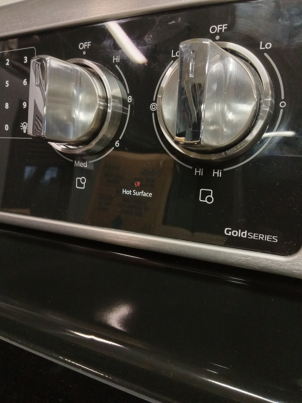 30" Whirlpool Electric Stove