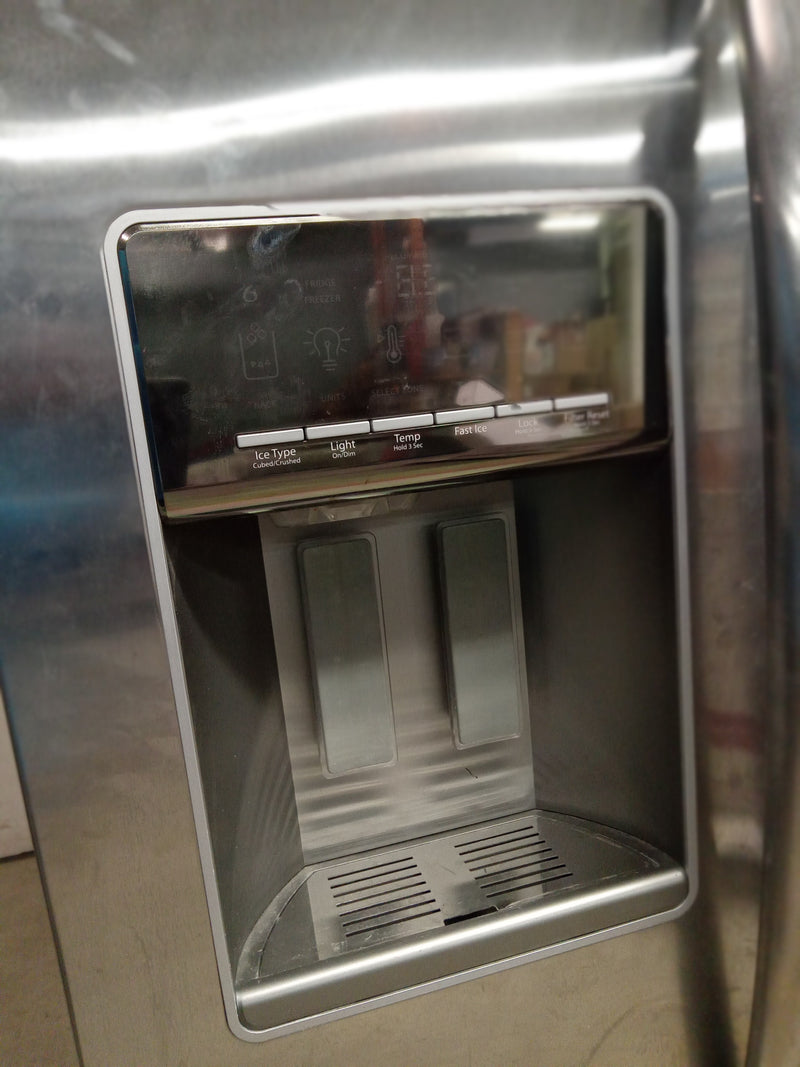 35" W Whirlpool Fridge