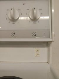 24" Frigidaire Electric Stove