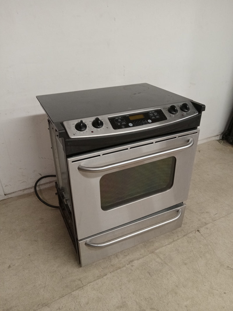 29.75"W General Electric Range Oven