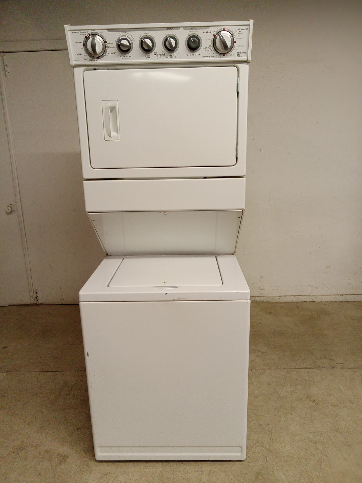 27.5" W Whirlpool Washer and Dryer Combo
