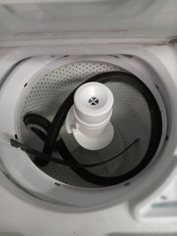 27.5" W Whirlpool Washer and Dryer Combo