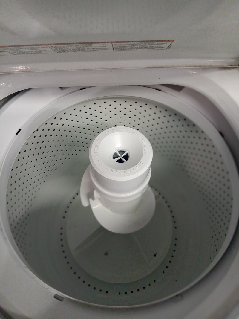 27.5" W Whirlpool Washer and Dryer Combo