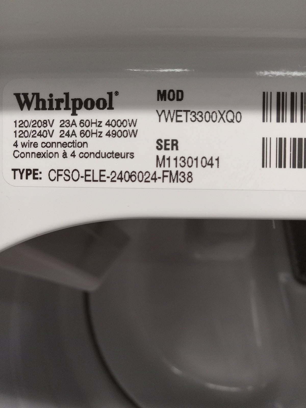 27.5" W Whirlpool Washer and Dryer Combo