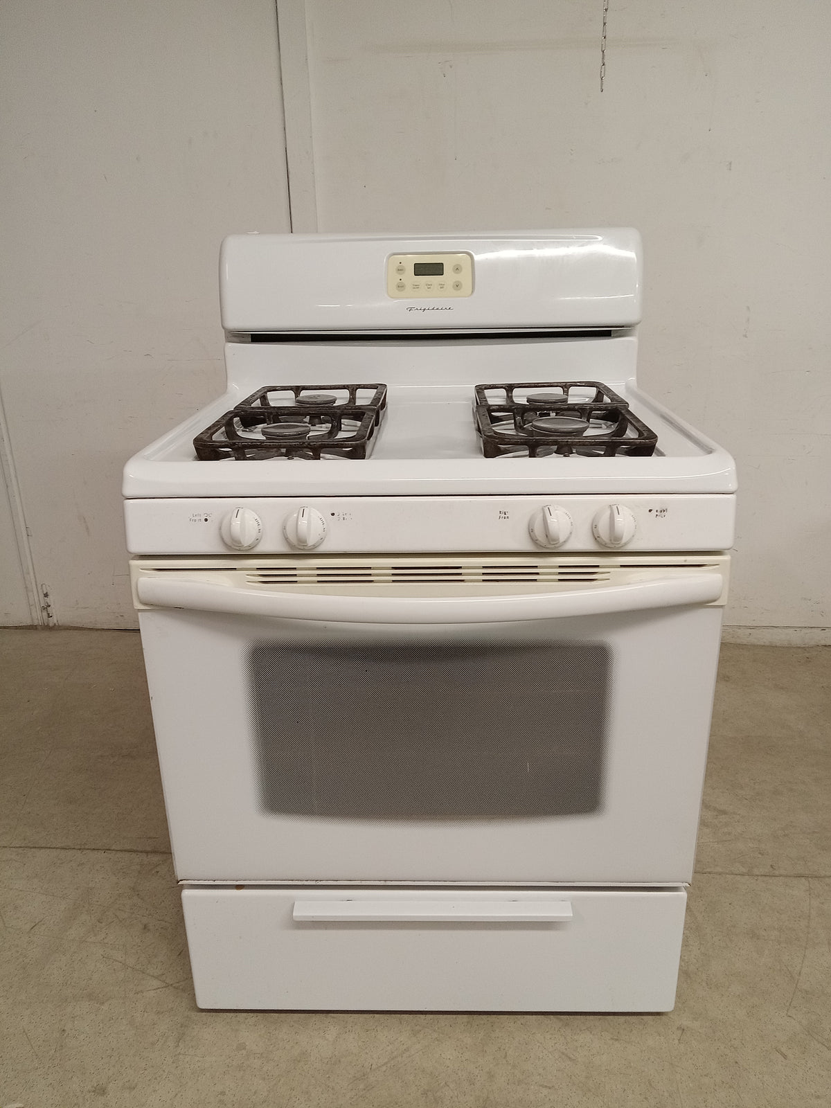 30"W Frigidaire Gas Stove