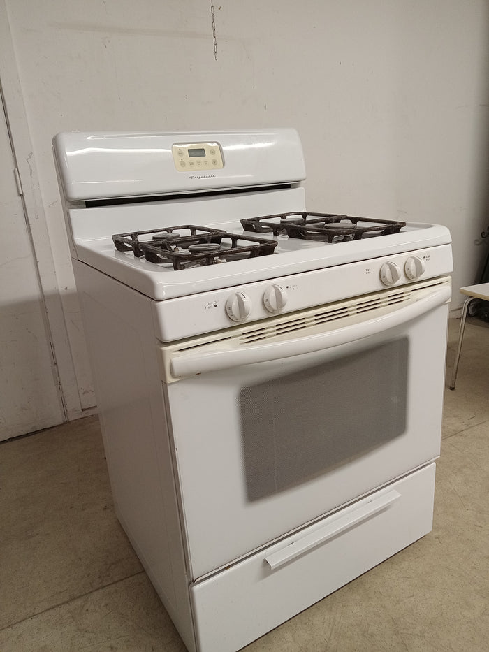 30"W Frigidaire Gas Stove